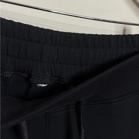 Spanx Air Essential Wide Leg Pants in Black - Picture 5 of 9
